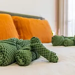 Vivenda Vale Verde, Luxury Retreat With Stunning Valley Views Вилла Фурнаш